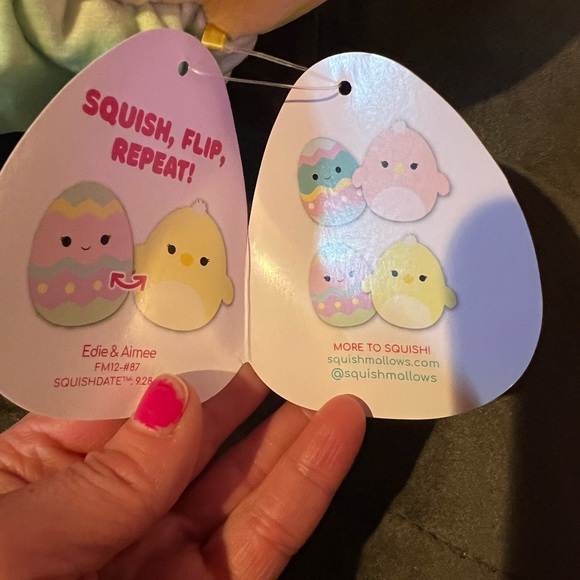 Squishmallows Flip A Mallow Easter Edie & Aimee 12" 2-IN-1 NWT - Picture 3 of 7